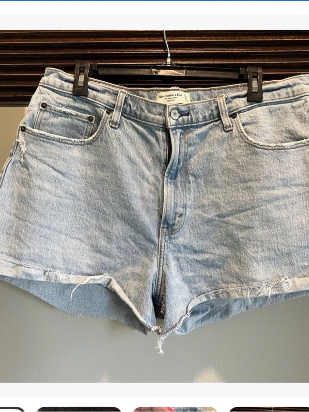 Abercrombie Light Blue Denim High Rise Mom Shorts Curve Love 33/16